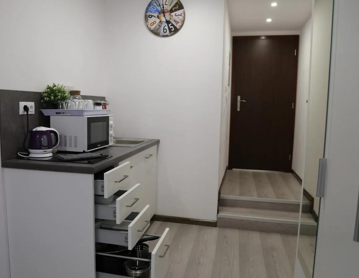 Republic Square Loft Apartments Prag