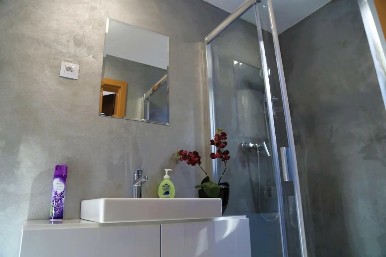 Republic Square Loft Apartments Prag Çek Cumhuriyeti